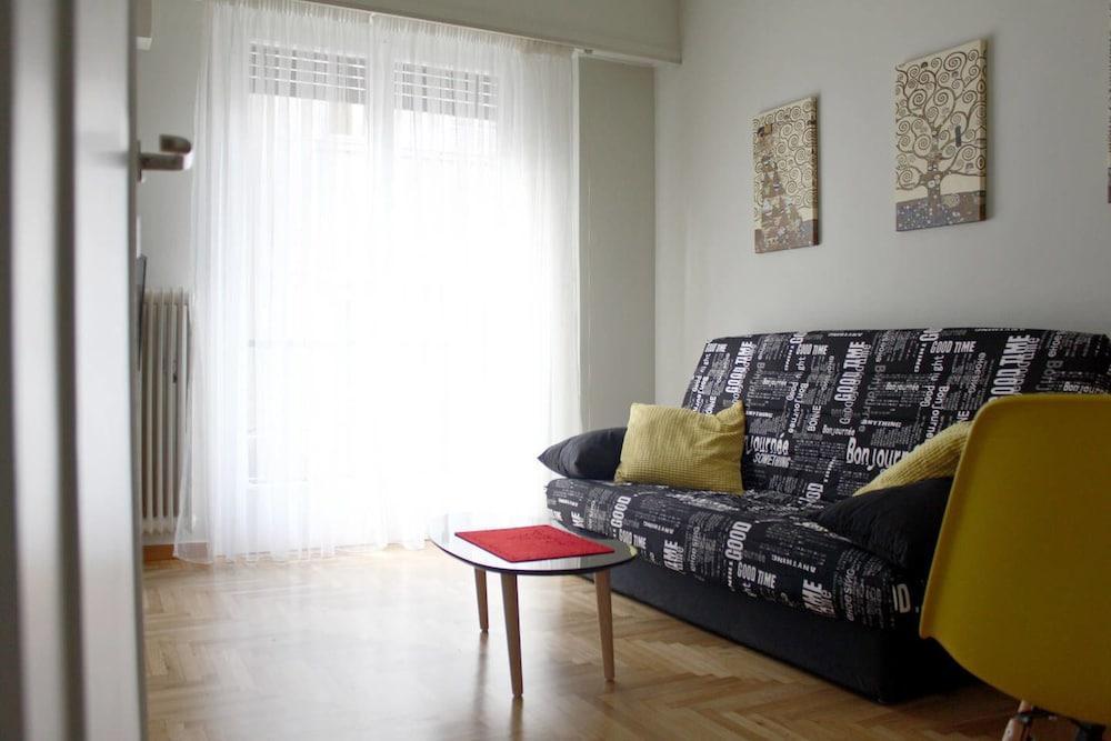Cheery Apartment In The Center Of Athen Exterior foto
